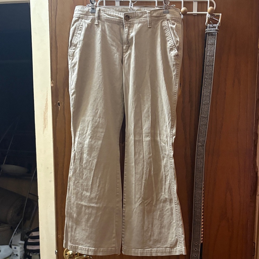 Old Navy Khaki Diva Pants